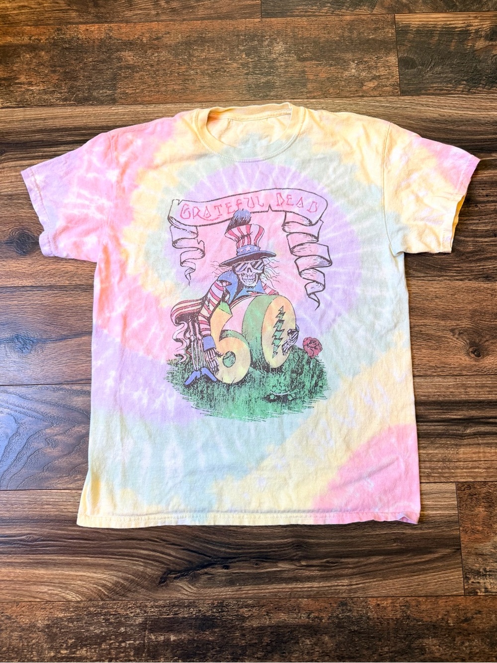 Grateful Dead pastel tie-dye graphic t-shirt size medium